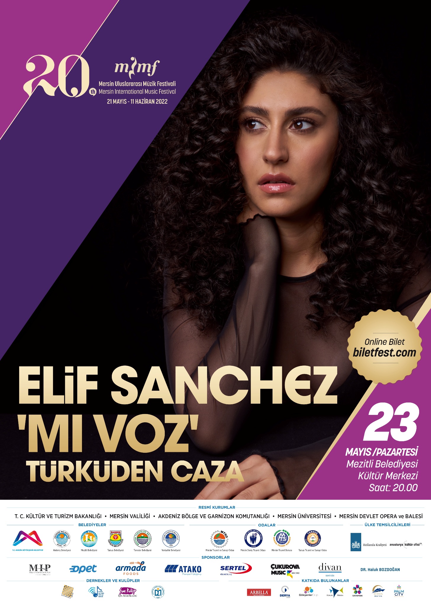 Elif Sanchez Mersin'de.
