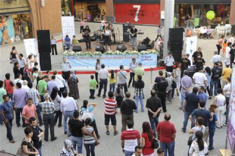 Festival Kitapçığı ve Fotoğraflar