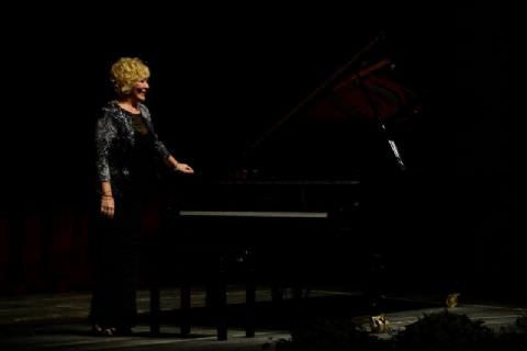 Gülsin ONAY