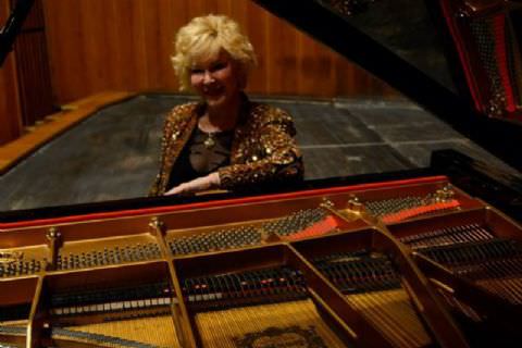 Gülsin ONAY