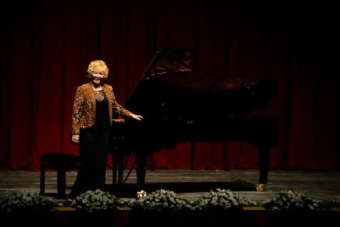 Gülsin ONAY