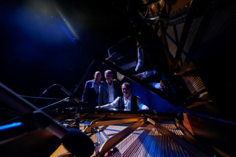 Kerem Görsev Trio Konseri