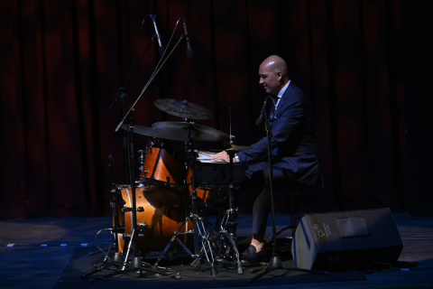 Kerem Görsev Trio Konseri