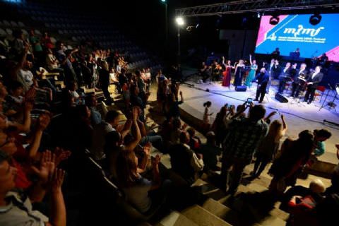Kubat ve Folklorama, Mersin Festival Orkestrası