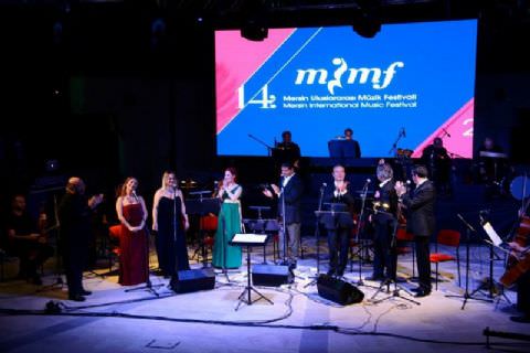 Kubat ve Folklorama, Mersin Festival Orkestrası