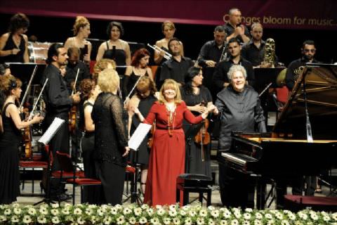 Mersin Uluslararası Müzik Festivali ?Ne Görkemli Açılış