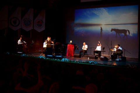 Selva Erdener ve Turkuvaz Beşlisi