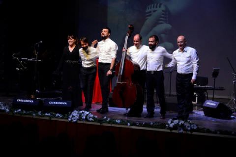 Selva Erdener ve Turkuvaz Beşlisi